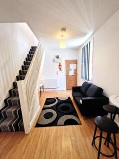 FLAT 5