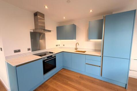 Living Room &amp; Kitchen Area