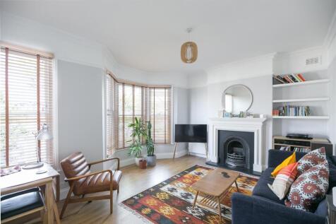 3 Bedroom Flat in SE15 4EF