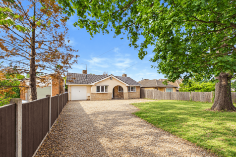 A three bed detached bungalow for sale in the hea