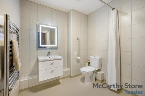 8674056-interior02.jpg