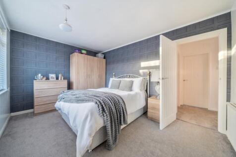 Bedroom 1B