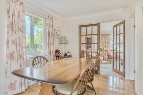 1332311-8-688b62393b742