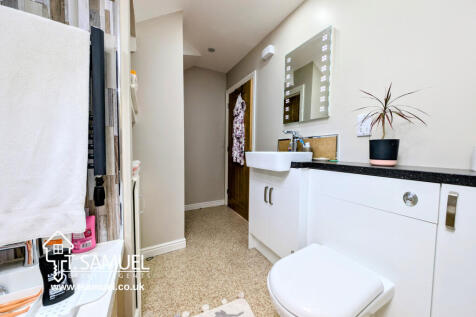 Jack & Jill Bathroom