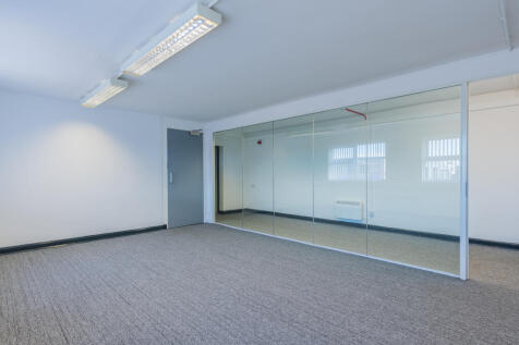 110 Burcott Road, Avonmouth WEB-17.jpg