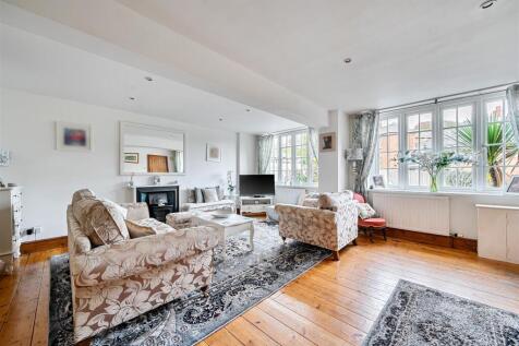 Zappo Sitting Room.jpg