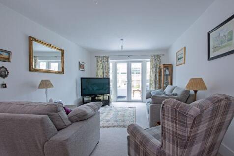 Sitting room with door to conservatory