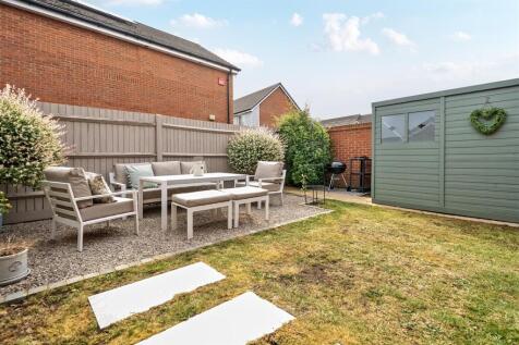Rear Garden..jpg