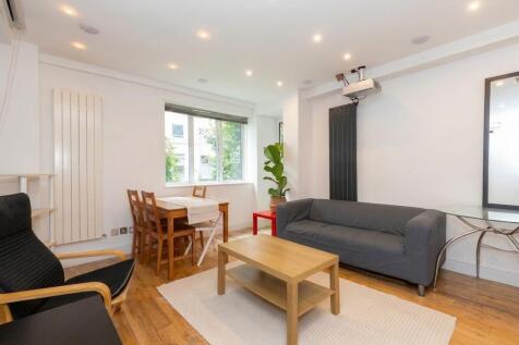 Spacious three double bedroom apartment set within the popular Kilburn Gate, NW6 area. The property comprises three generously sized double bedrooms, a bright and spacious separate lounge, and a fully
