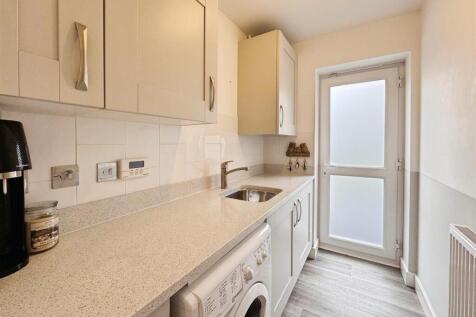 b2bdcef4--4BD2-8C38-7E305DC46F0A-16555-00000AAD466