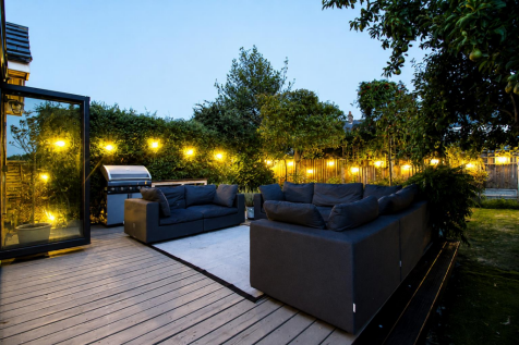 Garden - Night