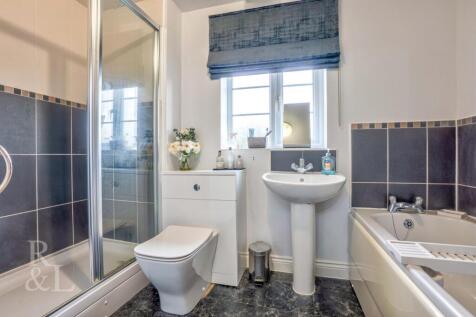 19 Westminster Drive (22).jpg