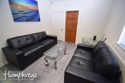 6 Bedroom Terraced in ST4 2EH