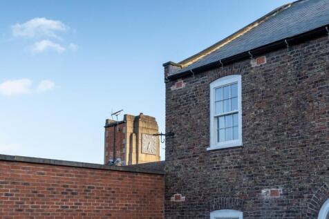 show flat out back-14.jpg