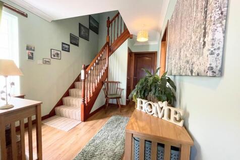 IMG-20250506-WA00...