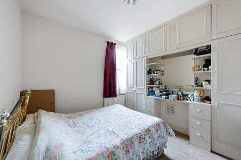 2 bed, 1 bath Flat in london - Photo 12