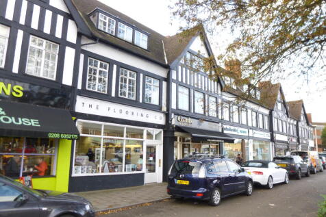 Two bedroom split level flat in a most convenient location above retail premises on Coombe Lane. Recently refurbished with new carpets and still presenting beautifully. The flat offers large bright ro