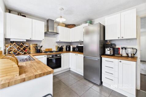 Kitchen/Dining Room Extra Photo