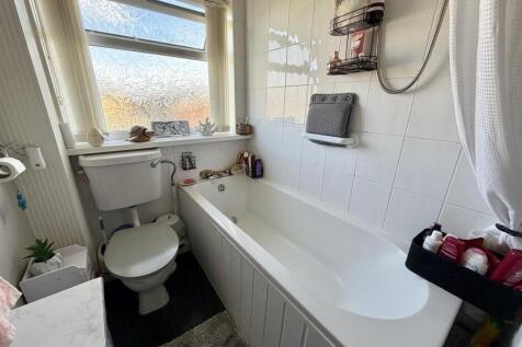 Bramleys Estate Agents - Greenside Road - Mirfield