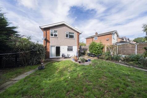 29 Hockenhull Crescent-030.jpg