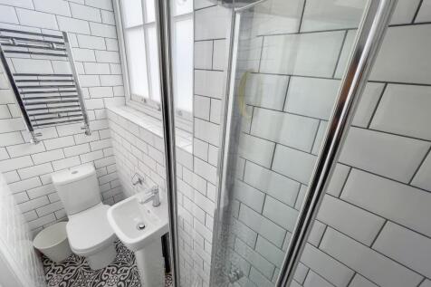 2EEE43CF-68D8-4976-B