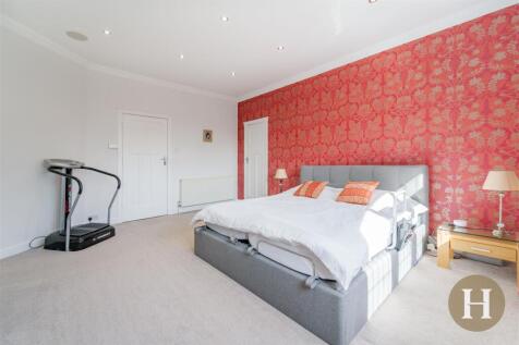 7 bed, 3 bath Detached in Birmingham - Photo 30