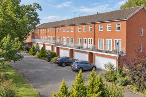 5 Wootton Court-27.jpeg