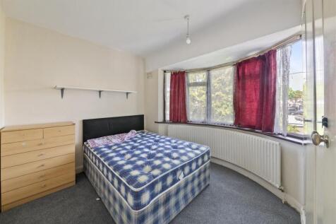 Flat &#39;D&#39; First Floor 1 bed Flat 27.2