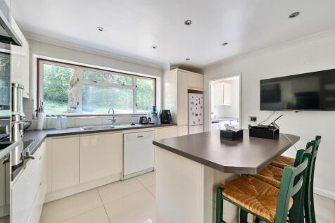 1315525-14-686bde...