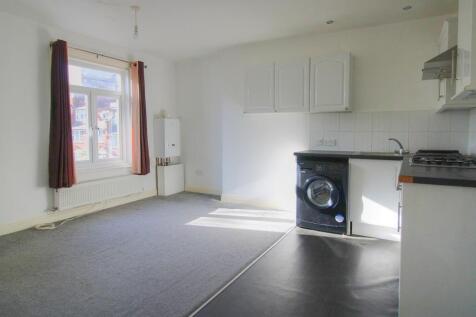 Open Plan Lounge and Kitchen