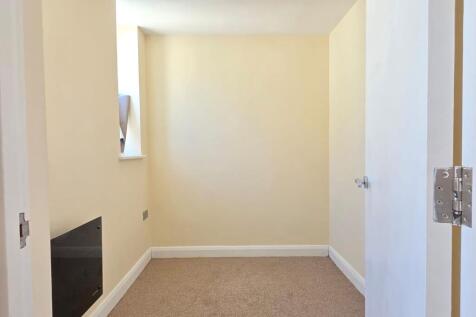 Bedroom Three / Study