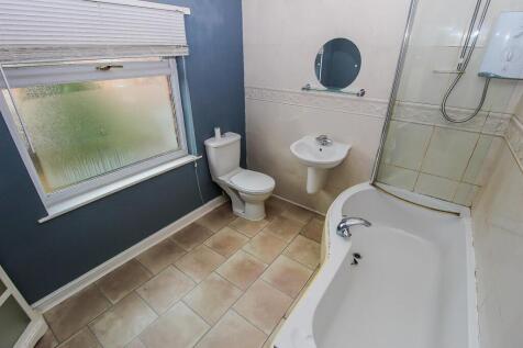 BATHROOM/W.C.