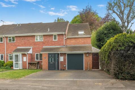 13 Keytes Close, Adderbury-3.jpg