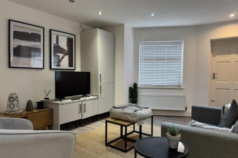2 Bedroom Flat in PR1 8HU