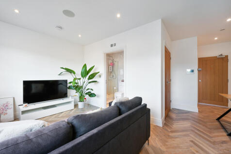 FOUNTAIN HOUSE, 15- (8)