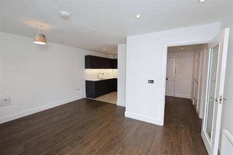 KITCHEN / RECEPTION
