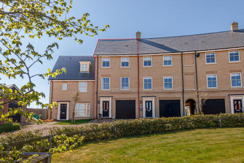 4 Bedroom Townhouse For Sale