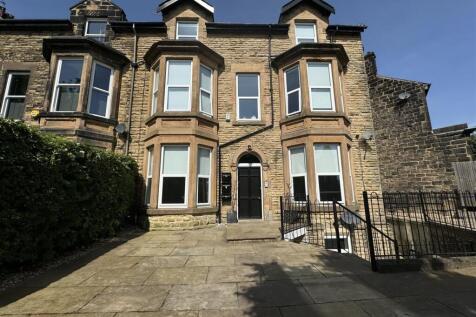 2 Bedroom Flat in HG1 5EH