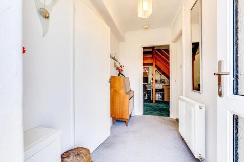 5 Rannock Way, Corby-7.jpg
