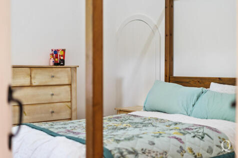 60168c40-33c8-455...