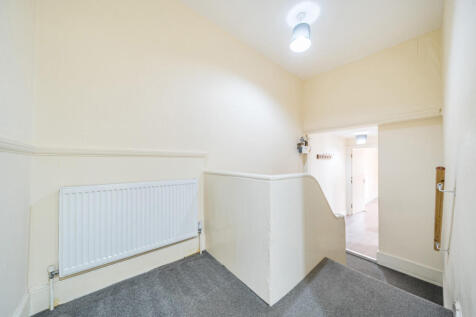 1345023-4-68af7b9...