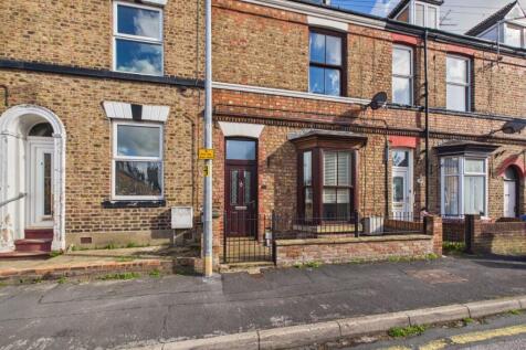 3 Bedroom Mid-Terrace House - For Sale