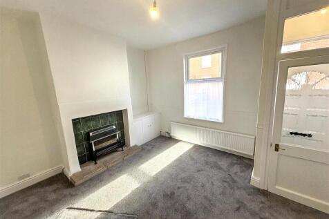 Living area (12).jpg