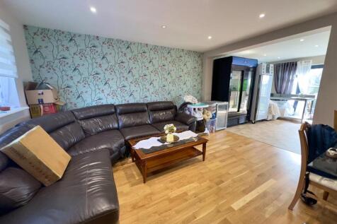 Lounge Dining Room