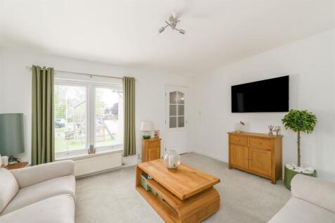 3_fairway_court_kelso-4.jpg