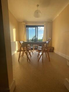 hunton-gardens-ct2-7tt-950047