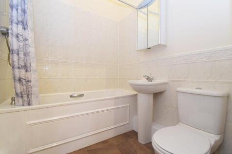 BATHROOM/W.C.