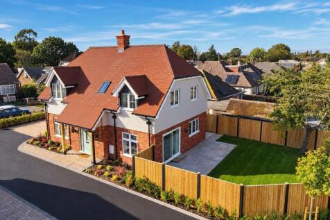 Highfield Road Detached Family