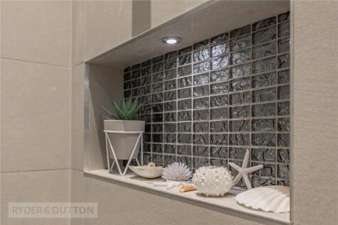 Jack &amp; Jill Bathroom