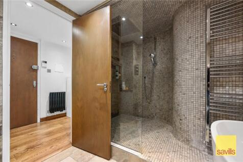 En Suite Shower